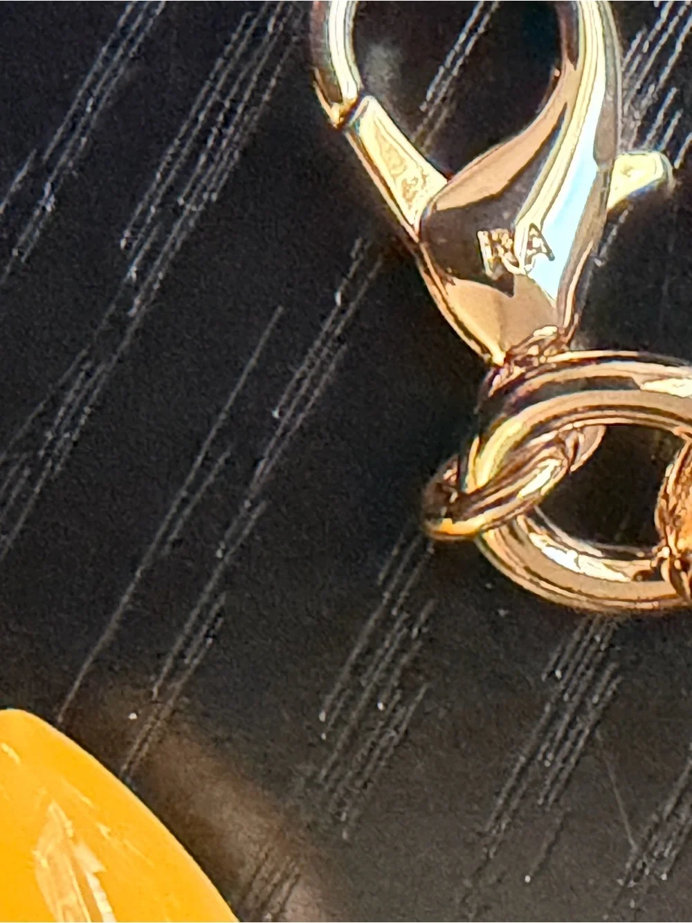NWOT Roxanne Assoulin Yellow Triple Heart Charm Bracelet